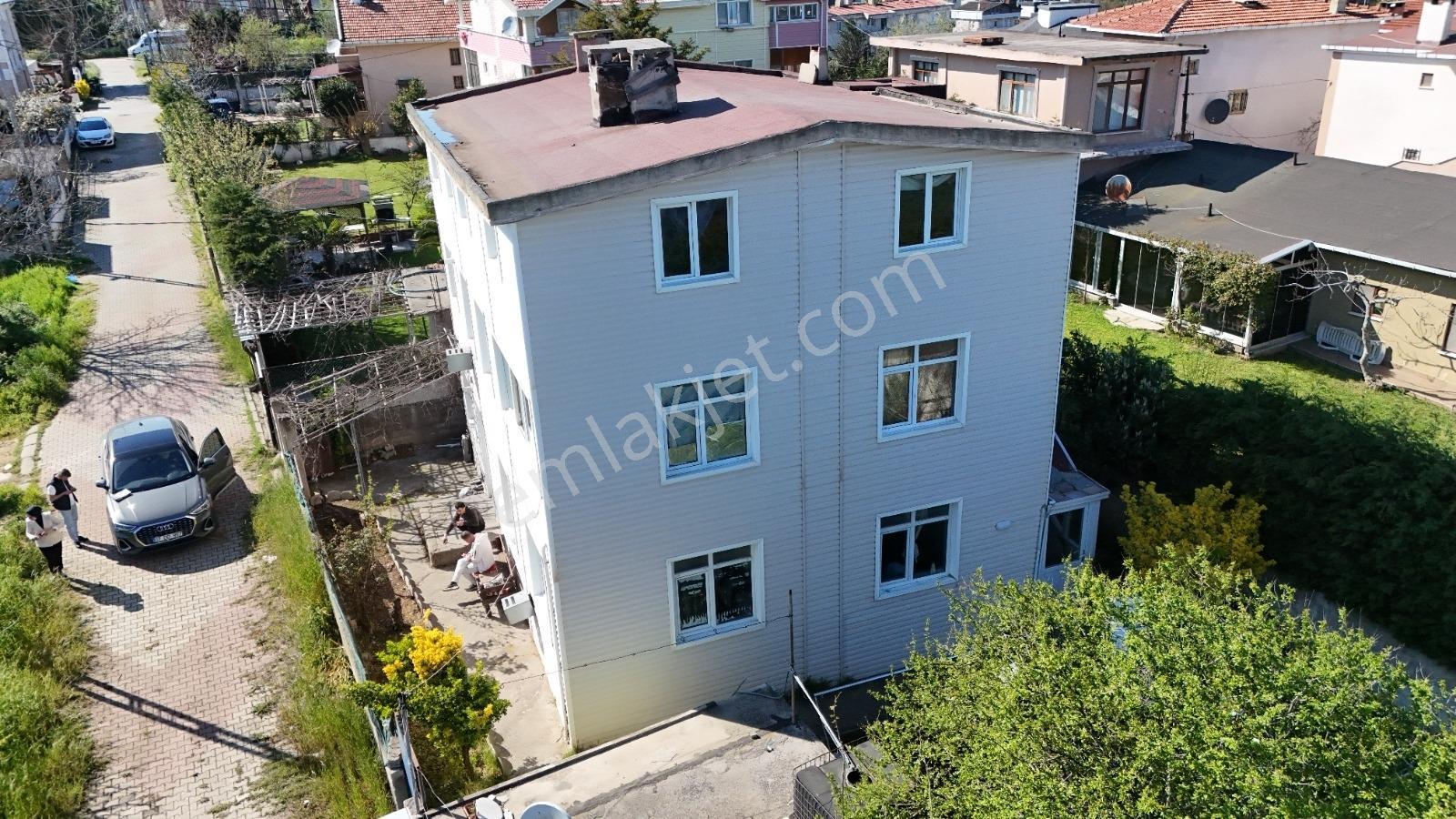 Arnavutköy Karaburun'da Deniz Manzaralı Satılık Villa - Görsel 31
