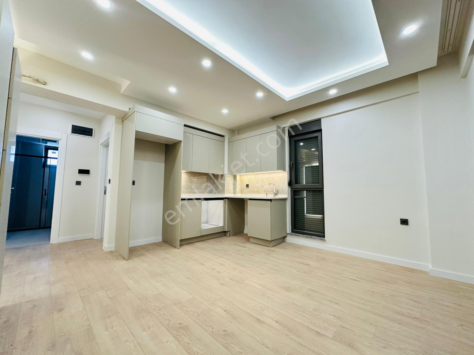 V. Aydoğmuş Mah. 1+1 Katta Havuzlu Kiralık Işıl Işıl Daire - Görsel 33