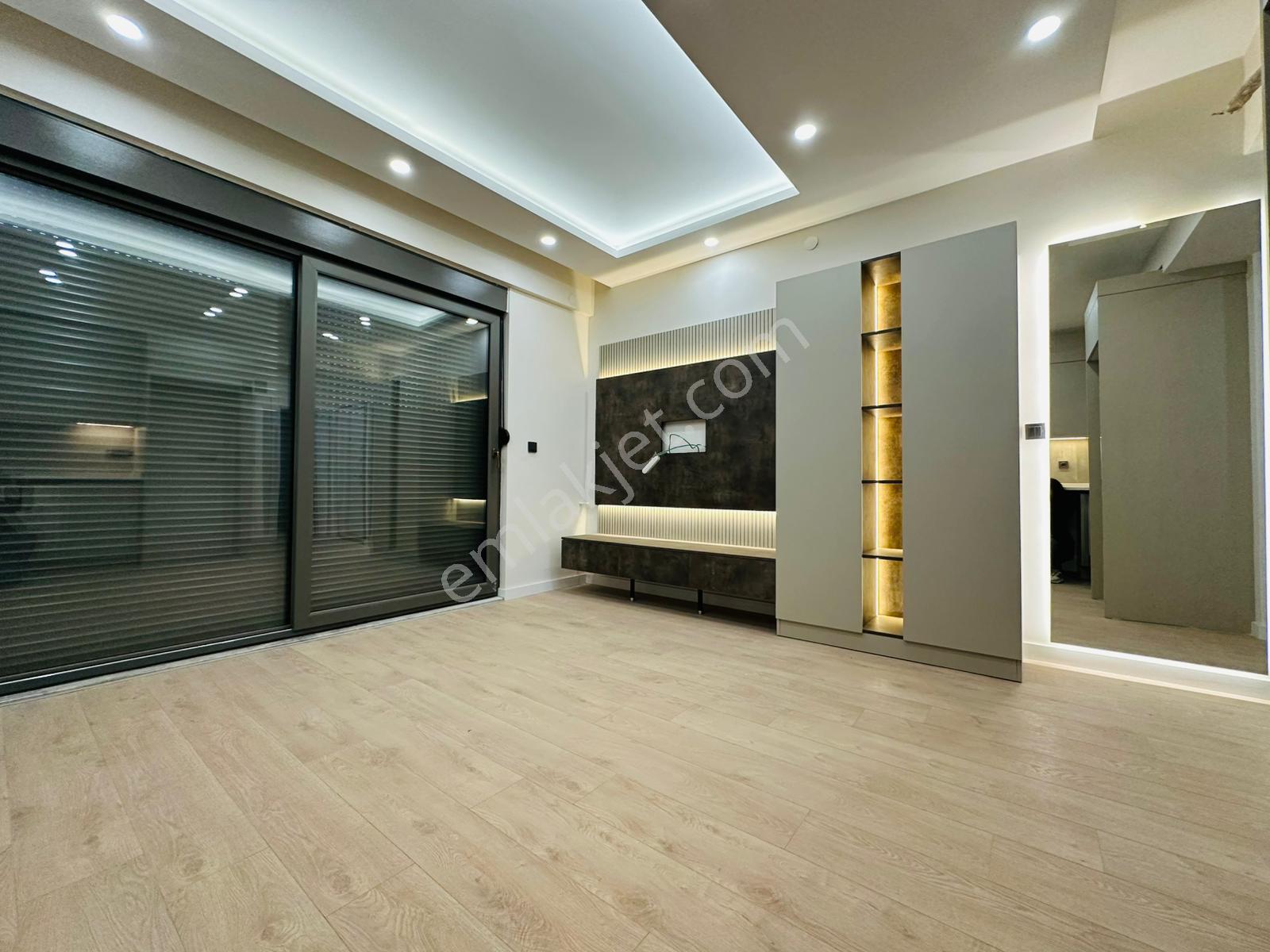 V. Aydoğmuş Mah. 1+1 Katta Havuzlu Kiralık Işıl Işıl Daire - Görsel 17