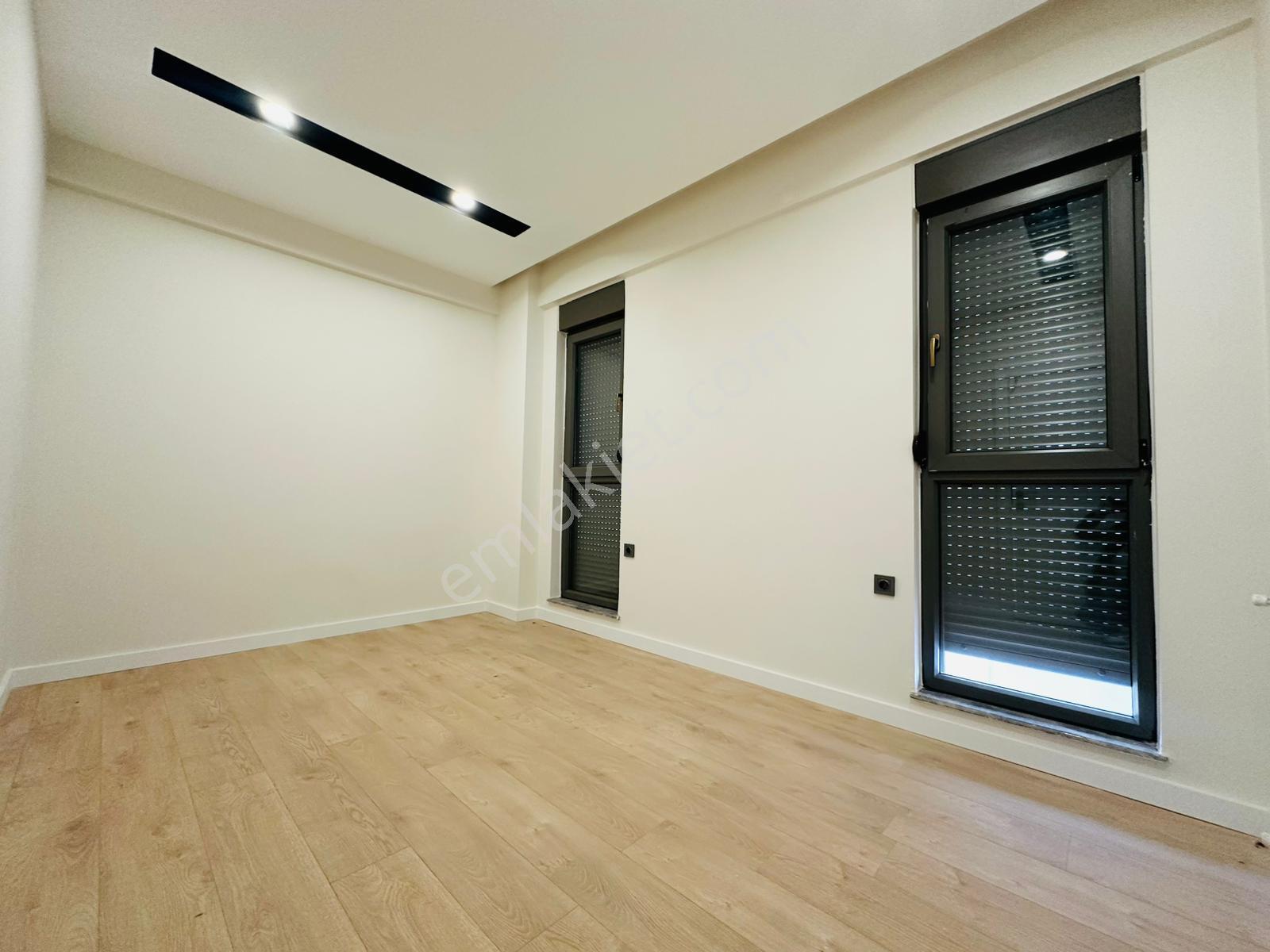 V. Aydoğmuş Mah. 1+1 Katta Havuzlu Kiralık Işıl Işıl Daire - Görsel 20