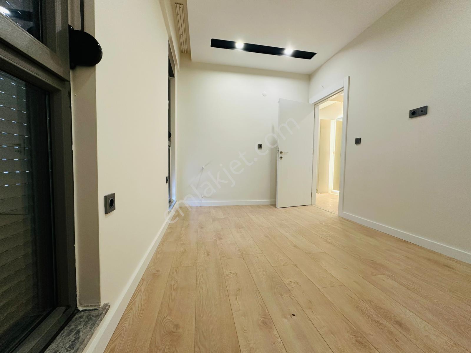 V. Aydoğmuş Mah. 1+1 Katta Havuzlu Kiralık Işıl Işıl Daire - Görsel 21