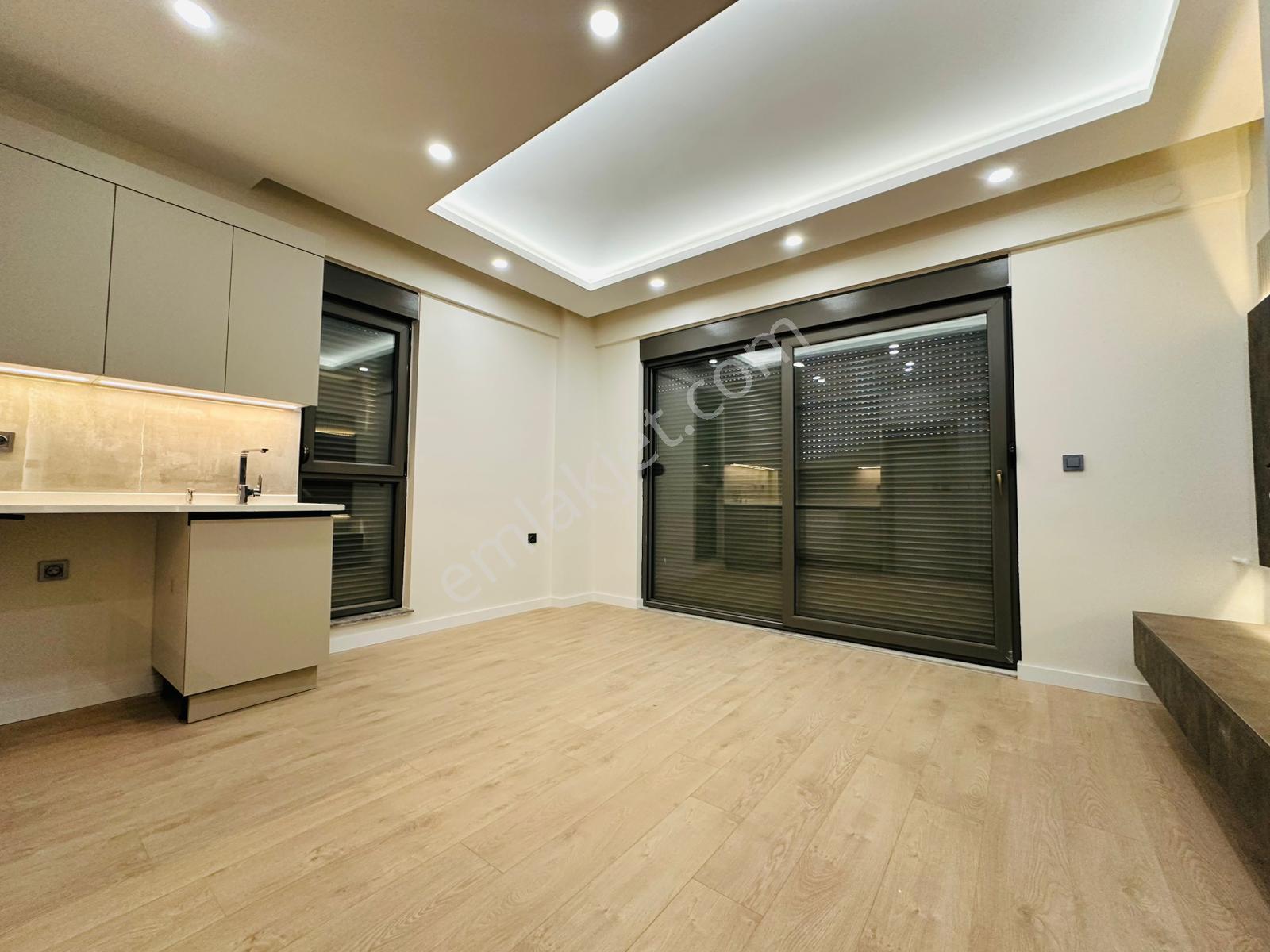 V. Aydoğmuş Mah. 1+1 Katta Havuzlu Kiralık Işıl Işıl Daire - Görsel 19