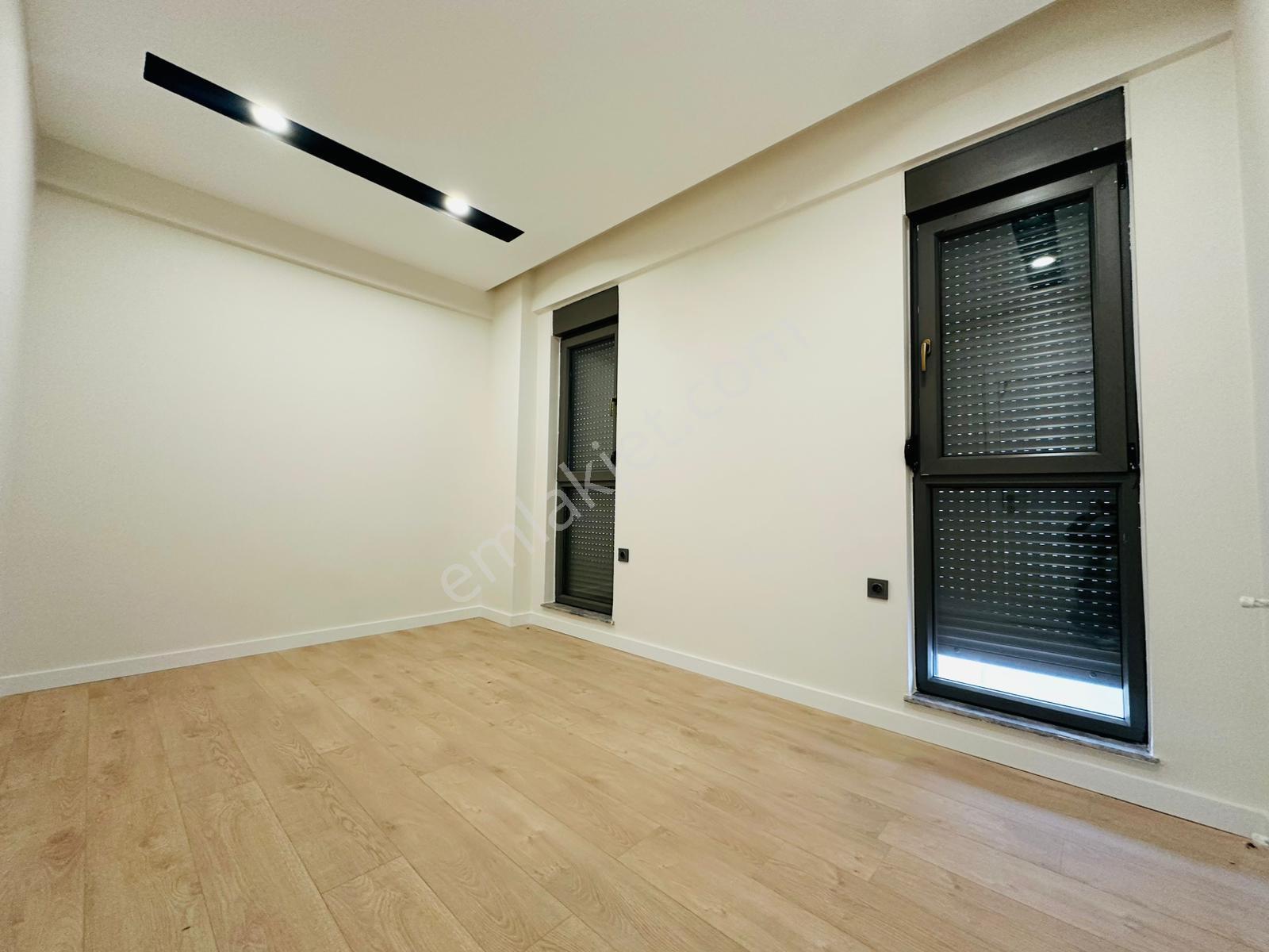 V. Aydoğmuş Mah. 1+1 Katta Havuzlu Kiralık Işıl Işıl Daire - Görsel 18