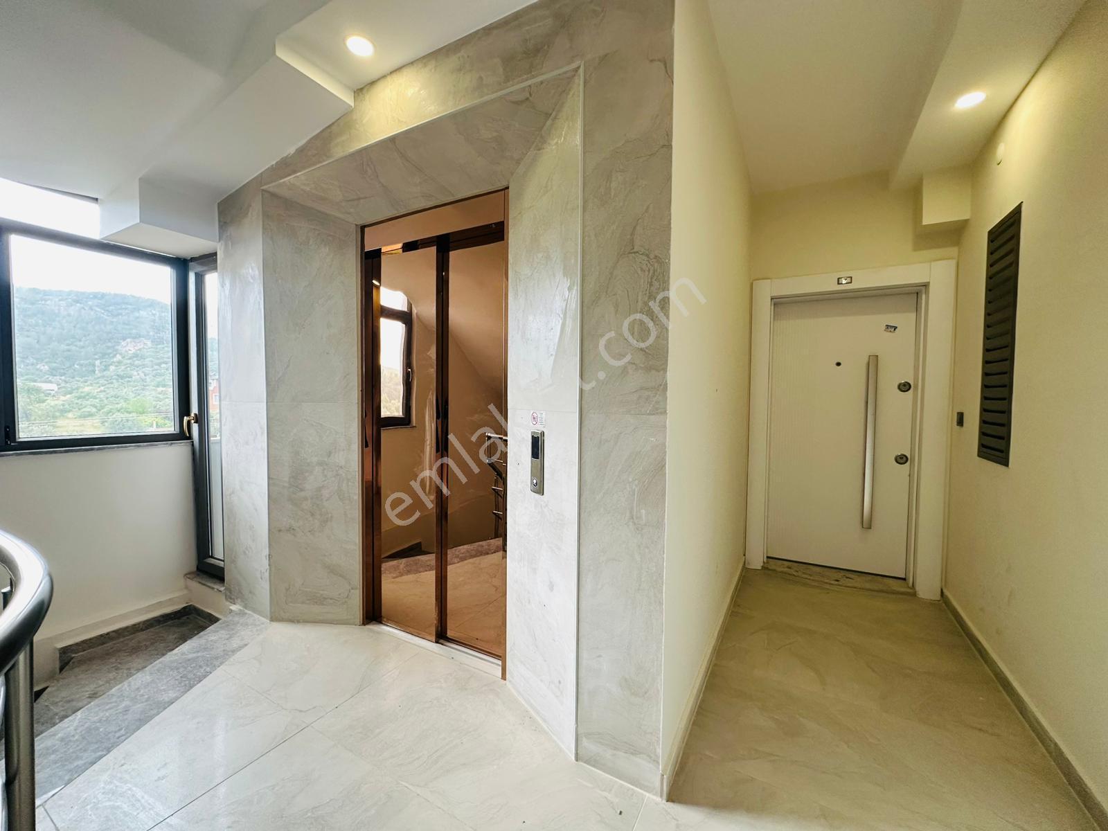 V. Aydoğmuş Mah. 1+1 Katta Havuzlu Kiralık Işıl Işıl Daire - Görsel 9