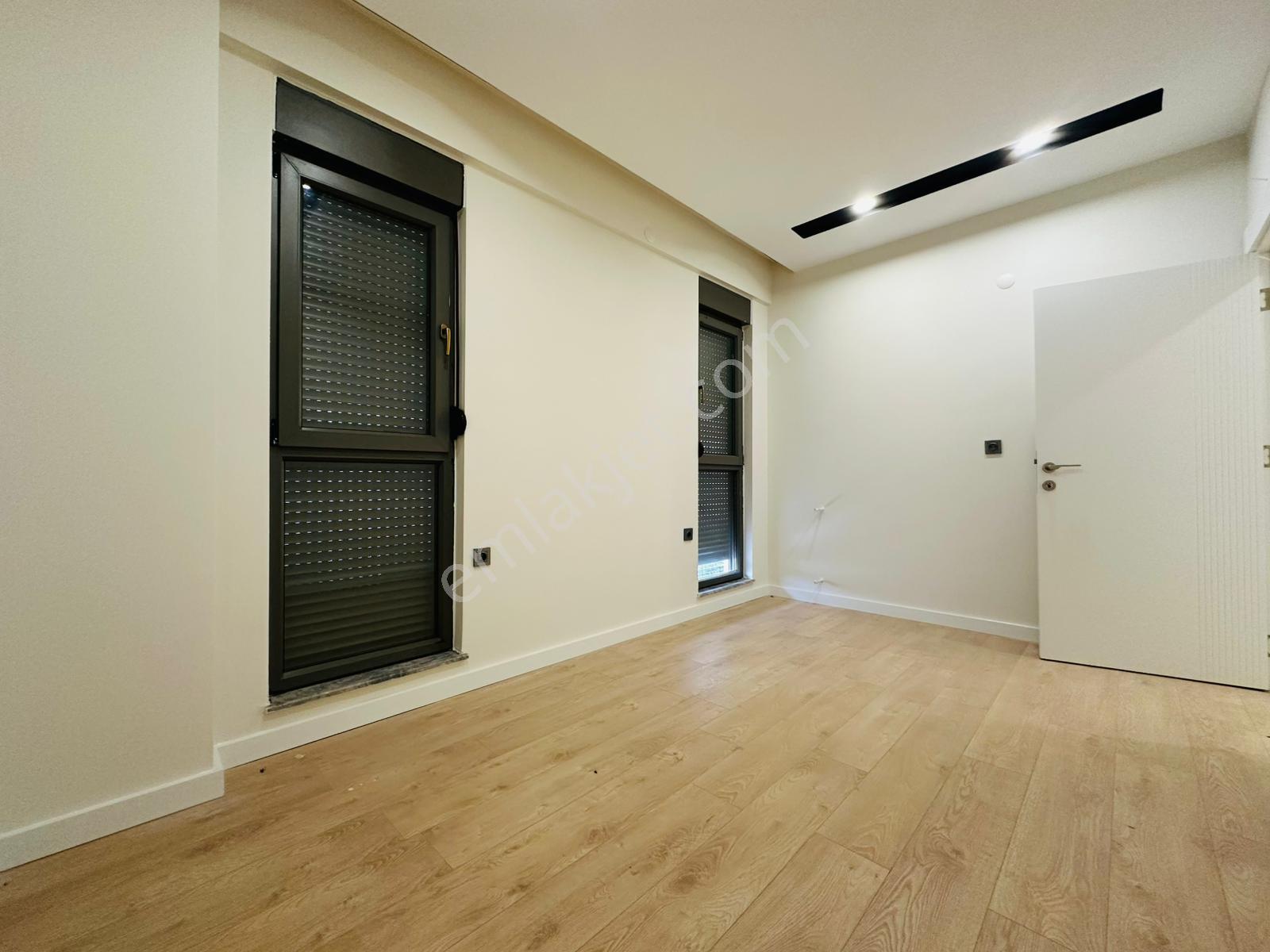 V. Aydoğmuş Mah. 1+1 Katta Havuzlu Kiralık Işıl Işıl Daire - Görsel 22