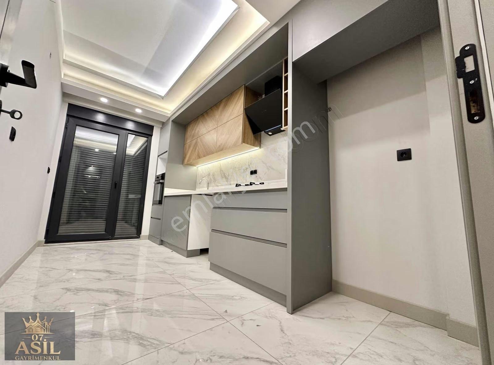Geniş 2+1 Ultra Lüx Site İçinde - Görsel 7