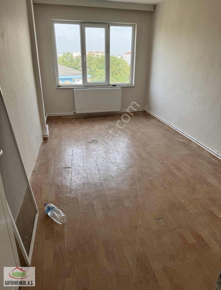 Züferbeyde Cadde Üzerinde Üst Kat 3+1 Daire - Görsel 9