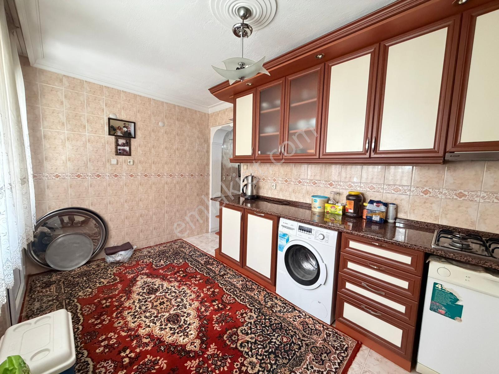 İzmir Karabağlar Sevgi Mahallesinde 4 Katlı Bina Satılık - Görsel 24