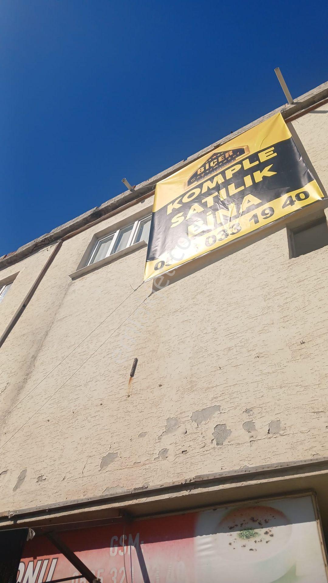 Adana Sarıçamda Kozan Yolunda Şehirhastanesi Bulvar Girişi Köşe Başında 3 Katlı Bina - Görsel 3