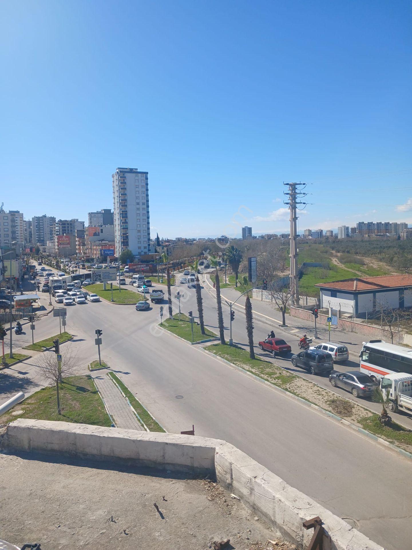 Adana Sarıçamda Kozan Yolunda Şehirhastanesi Bulvar Girişi Köşe Başında 3 Katlı Bina - Görsel 10
