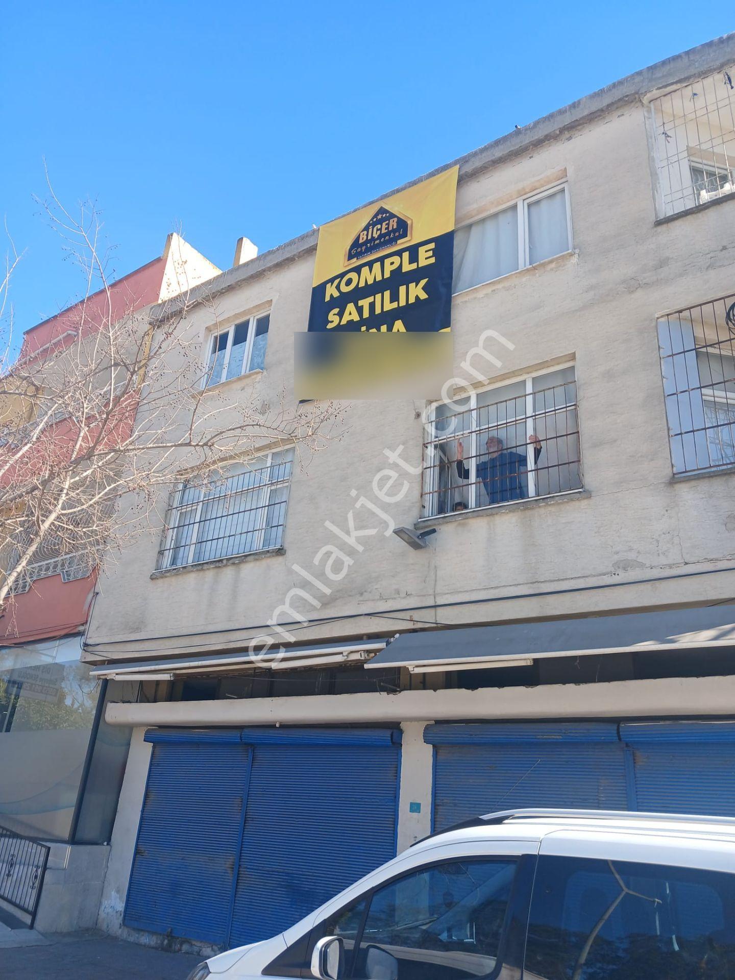 Adana Sarıçamda Kozan Yolunda Şehirhastanesi Bulvar Girişi Köşe Başında 3 Katlı Bina - Görsel 17