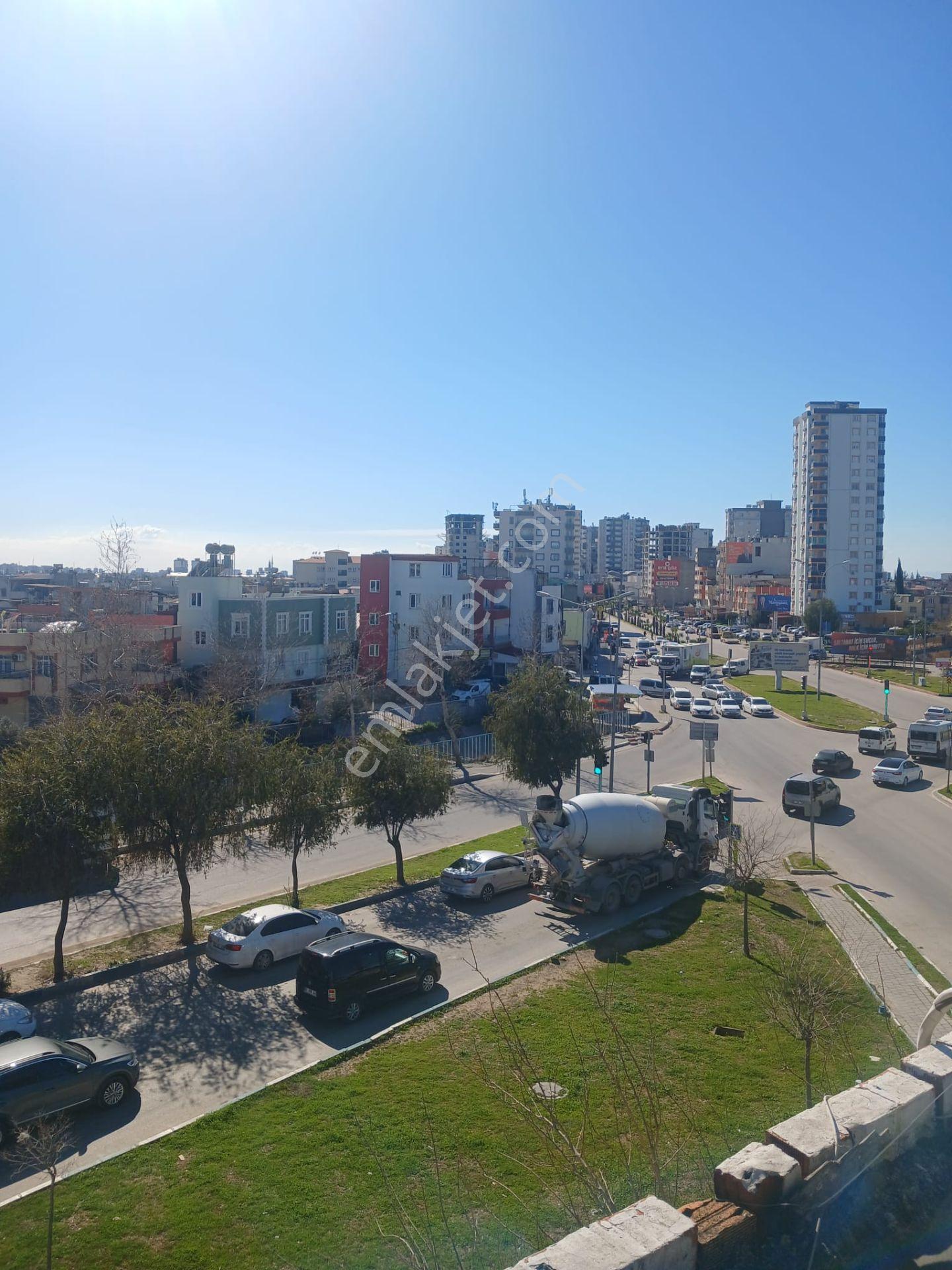 Adana Sarıçamda Kozan Yolunda Şehirhastanesi Bulvar Girişi Köşe Başında 3 Katlı Bina - Görsel 12