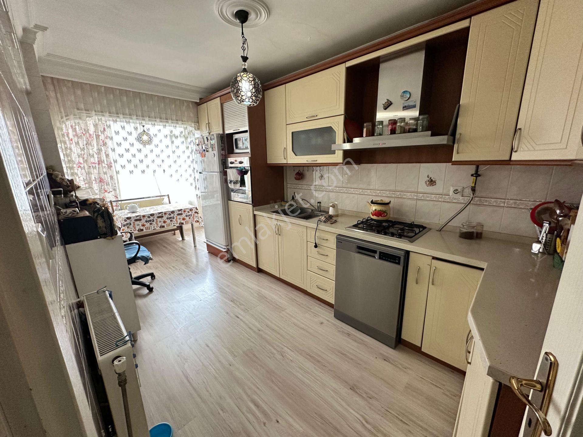 Molla Team'den Muhittin Mh.bağlariçi 3'te 3+1 Net 130 M2 Satılık - Görsel 10