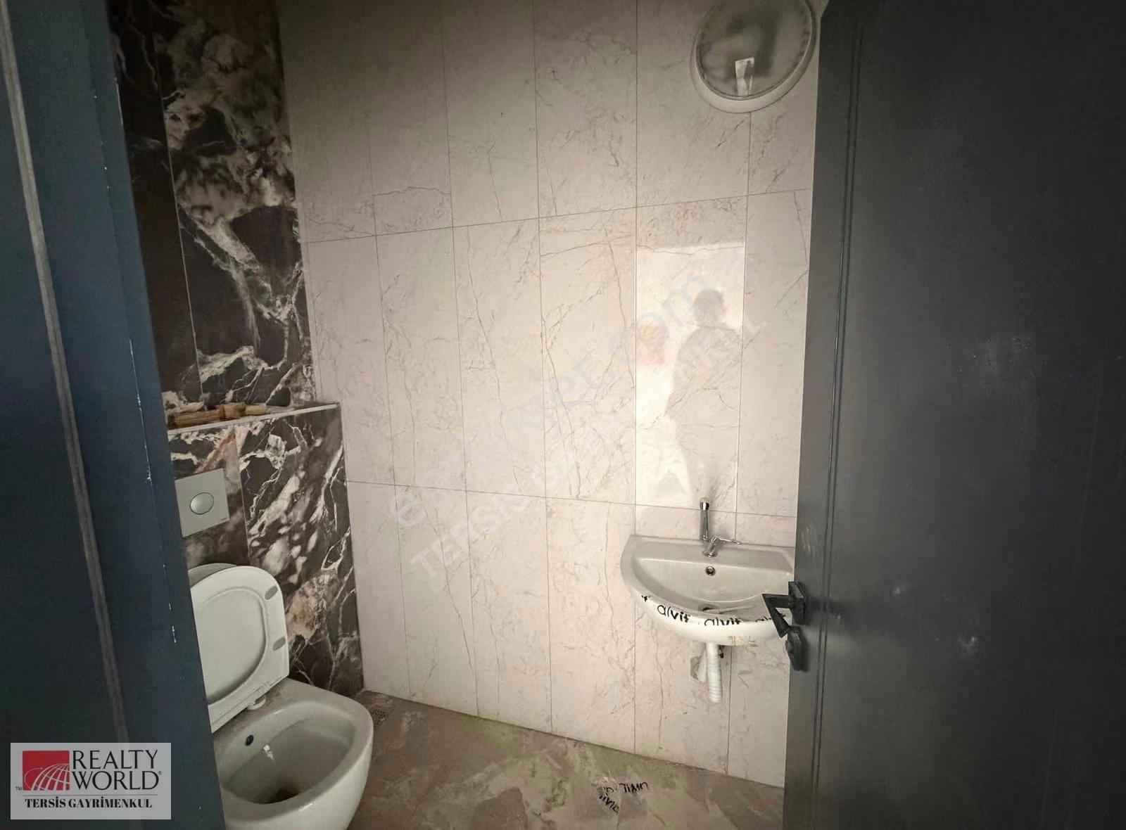 Rw Tersis'den Atatürk Mahallesı'nde Kıralık Iş Yerı - Görsel 3