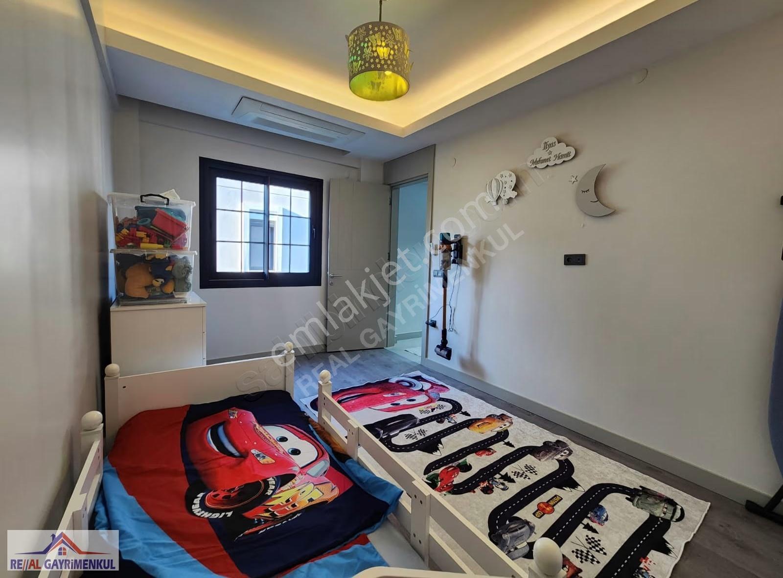 Real Gayrimenkul'den Kemalpaşa'da Büyük Bahçeli Şahane 4+1 Villa - Görsel 14