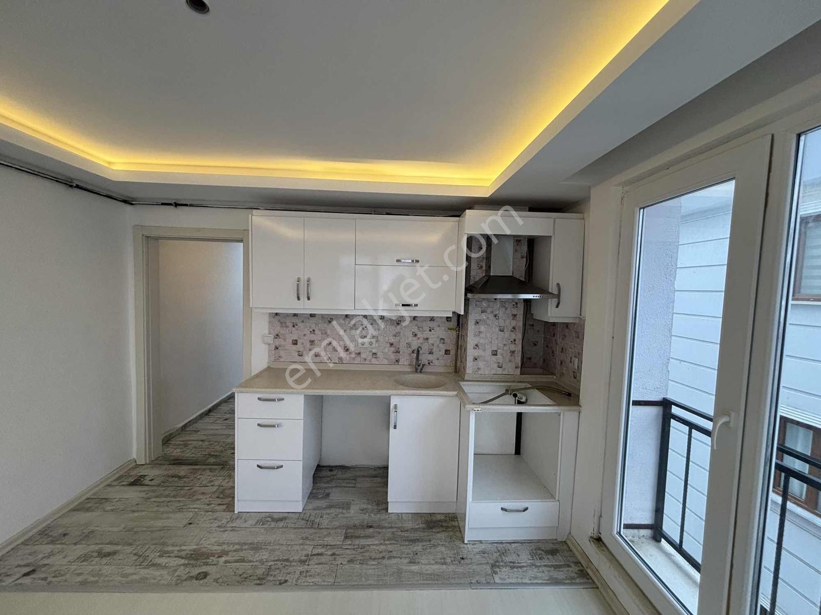 Atakum Körfez Tramvay Durağı Yolu Üzerinde Kiralık 1+1 Daire - Görsel 21