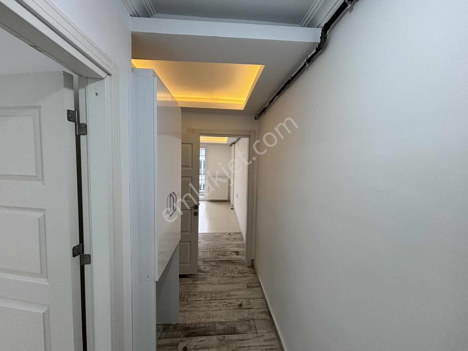 Atakum Körfez Tramvay Durağı Yolu Üzerinde Kiralık 1+1 Daire - Görsel 18
