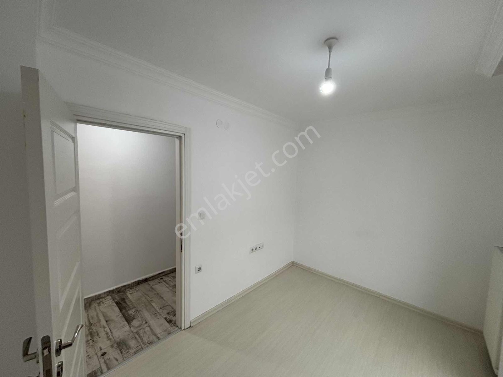 Atakum Körfez Tramvay Durağı Yolu Üzerinde Kiralık 1+1 Daire - Görsel 11