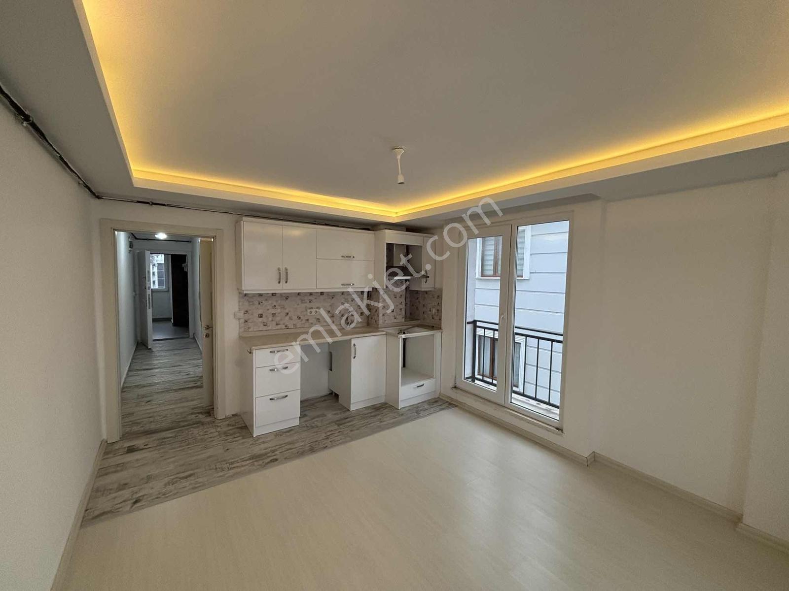 Atakum Körfez Tramvay Durağı Yolu Üzerinde Kiralık 1+1 Daire - Görsel 24