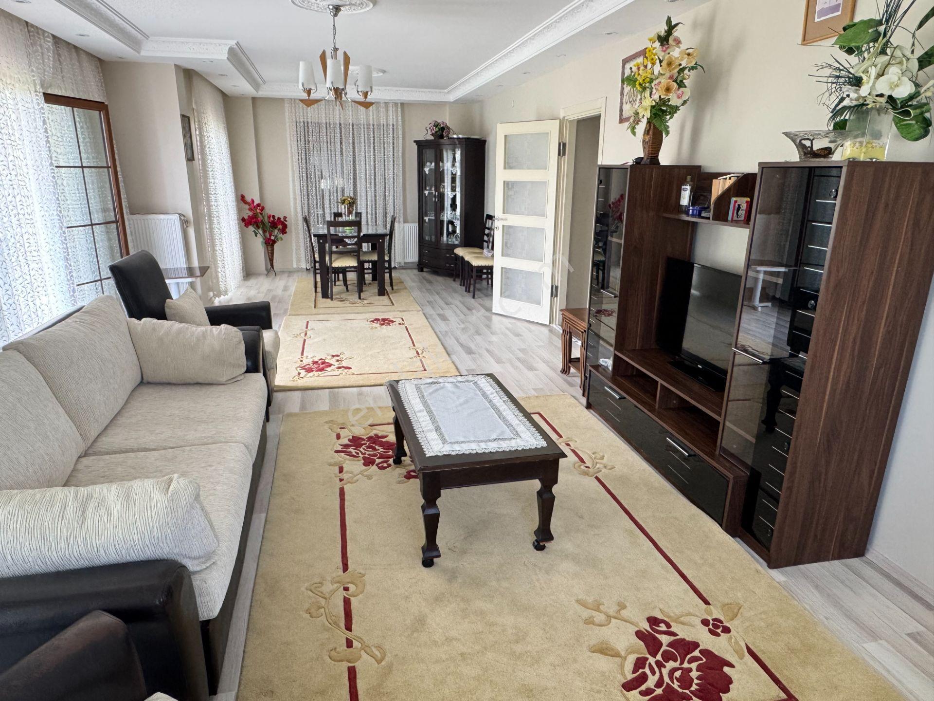 Kartepe Suadiye’de 687 M2 Arsa İçinde Satılık Müstakil Villa - Görsel 19