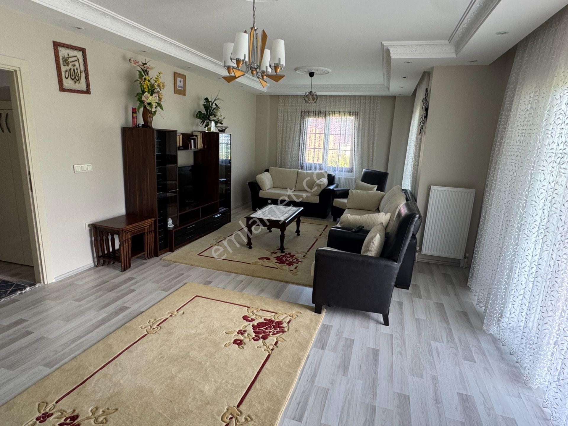 Kartepe Suadiye’de 687 M2 Arsa İçinde Satılık Müstakil Villa - Görsel 14