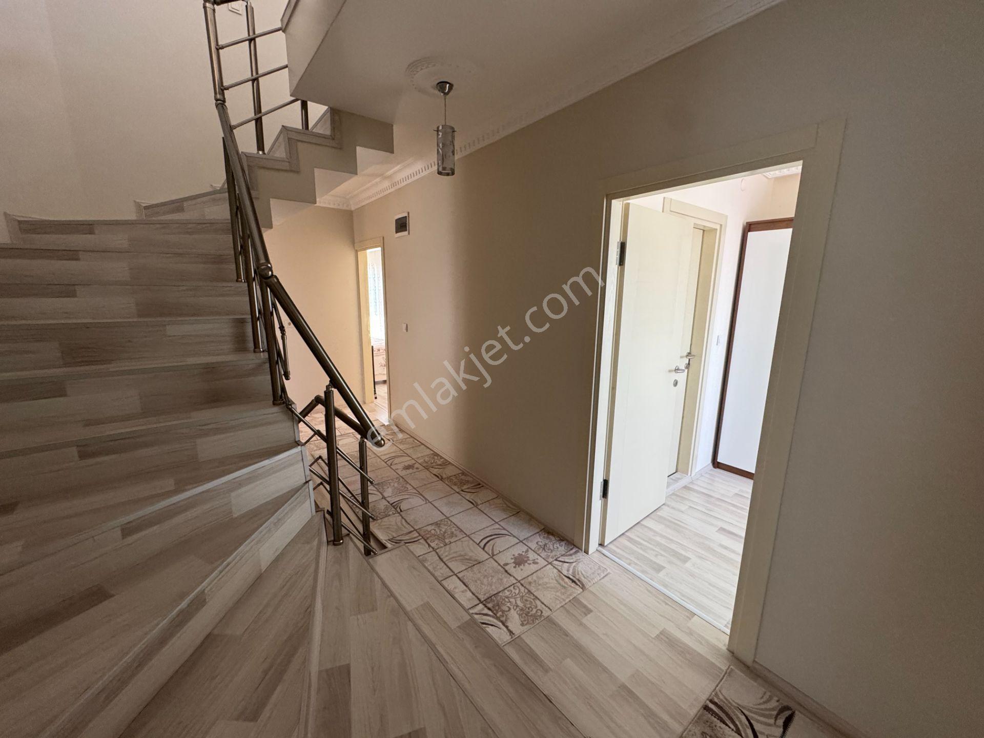 Kartepe Suadiye’de 687 M2 Arsa İçinde Satılık Müstakil Villa - Görsel 28