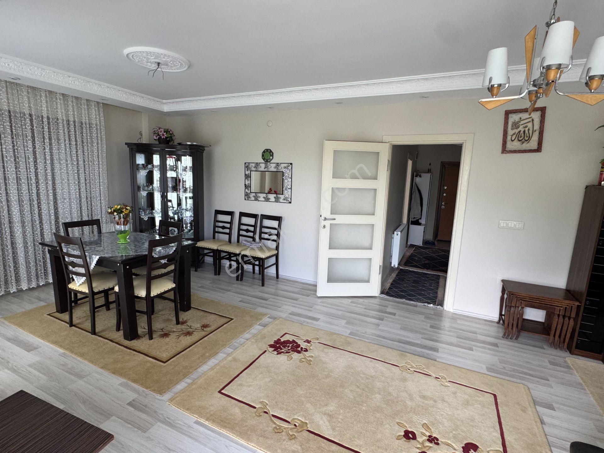 Kartepe Suadiye’de 687 M2 Arsa İçinde Satılık Müstakil Villa - Görsel 17