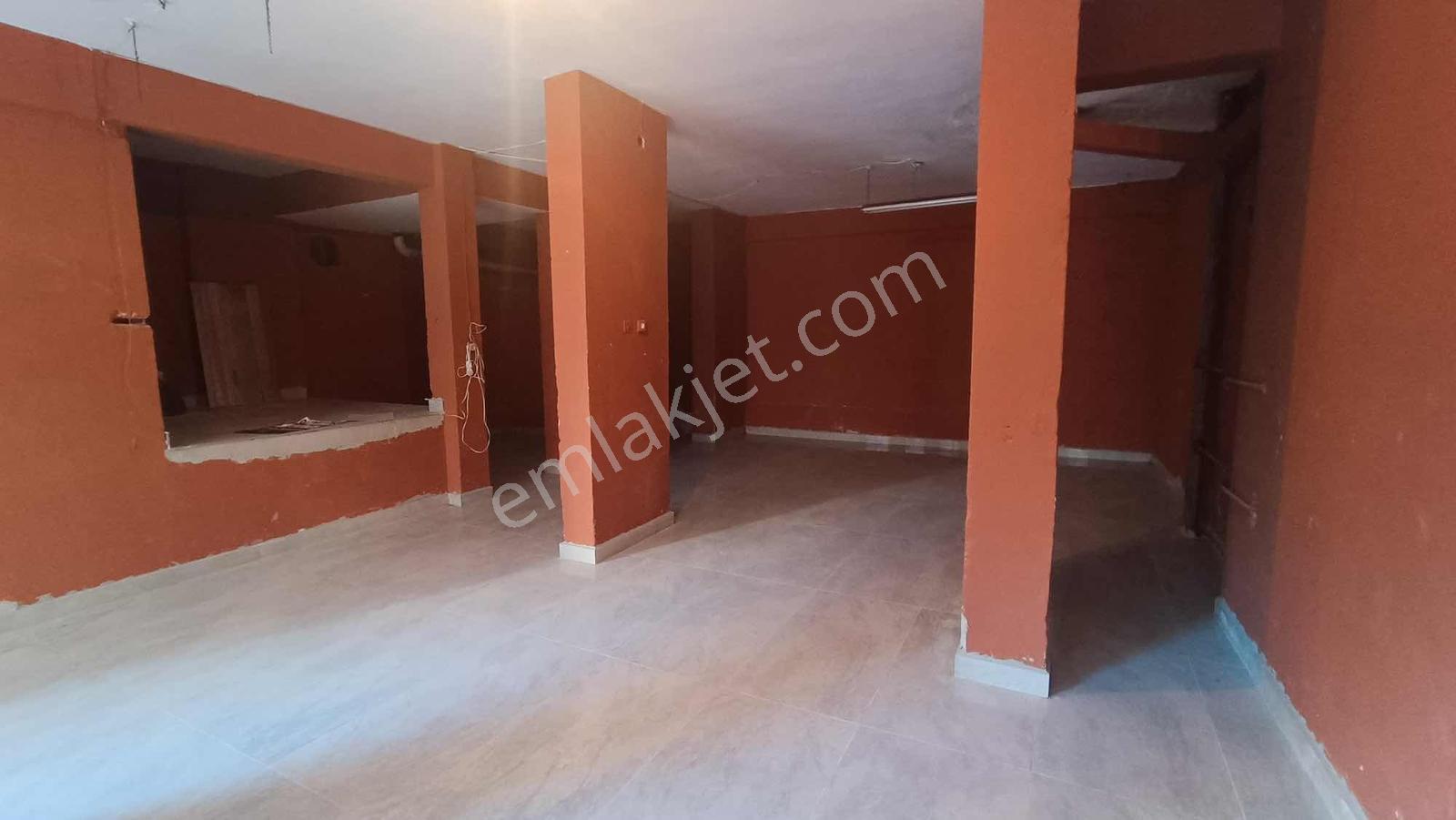 Bi·nova'dan Adalet Mahallesinde Caddeye Cephe Kiralık Dükkan