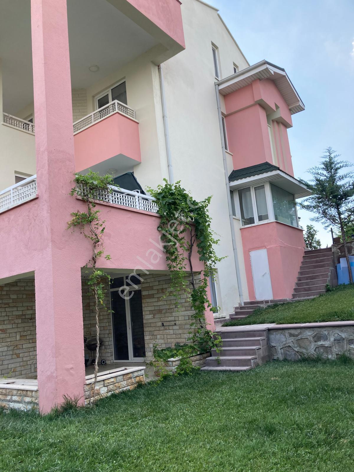 Mogan Gölü Manzaralı, Site İçinde, Sahibinden Satılık Villa - Görsel 3