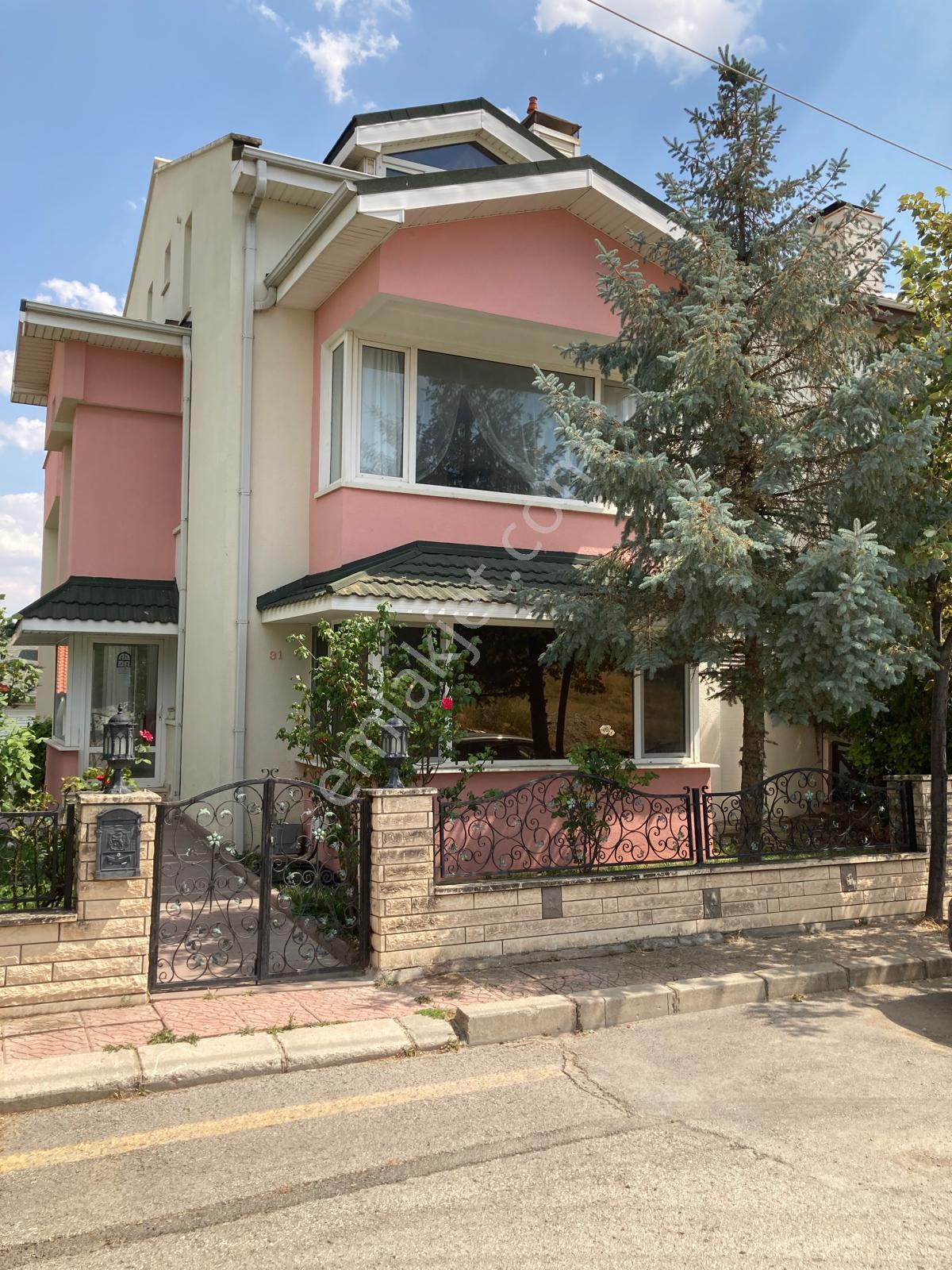 Mogan Gölü Manzaralı, Site İçinde, Sahibinden Satılık Villa - Görsel 35