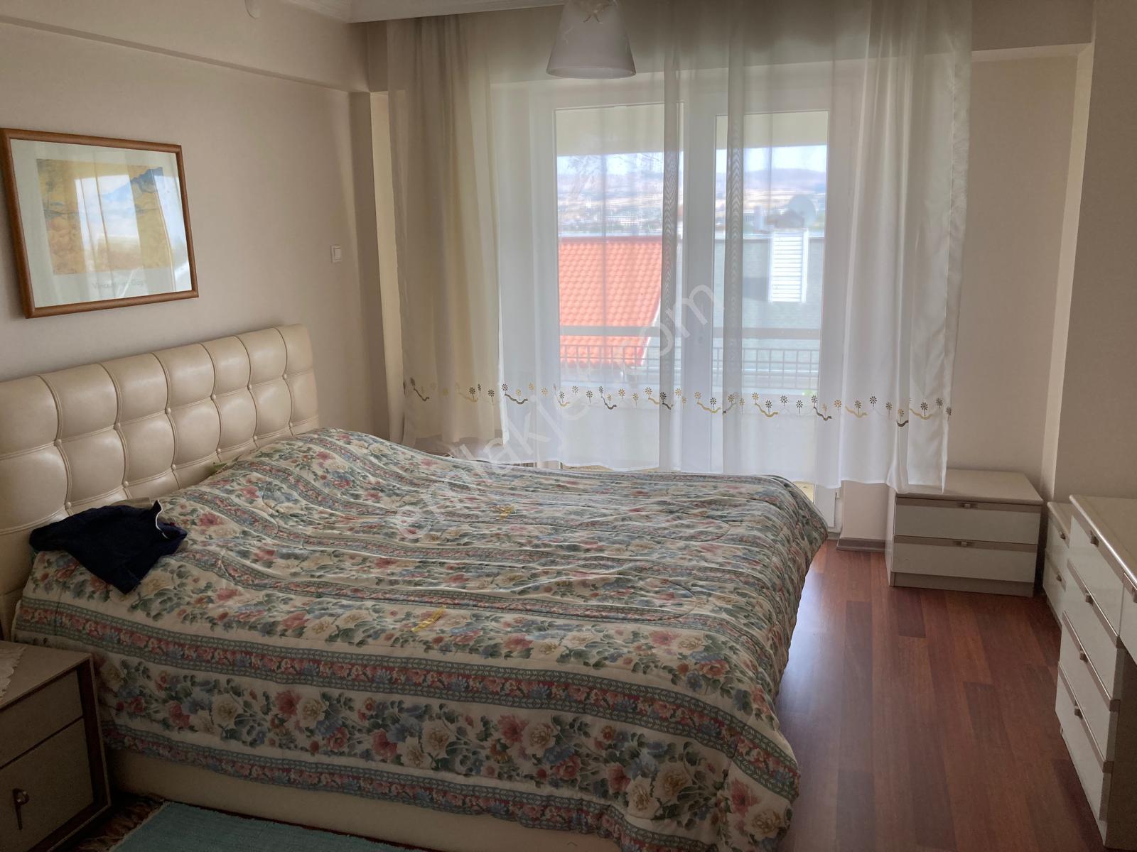Mogan Gölü Manzaralı, Site İçinde, Sahibinden Satılık Villa - Görsel 19