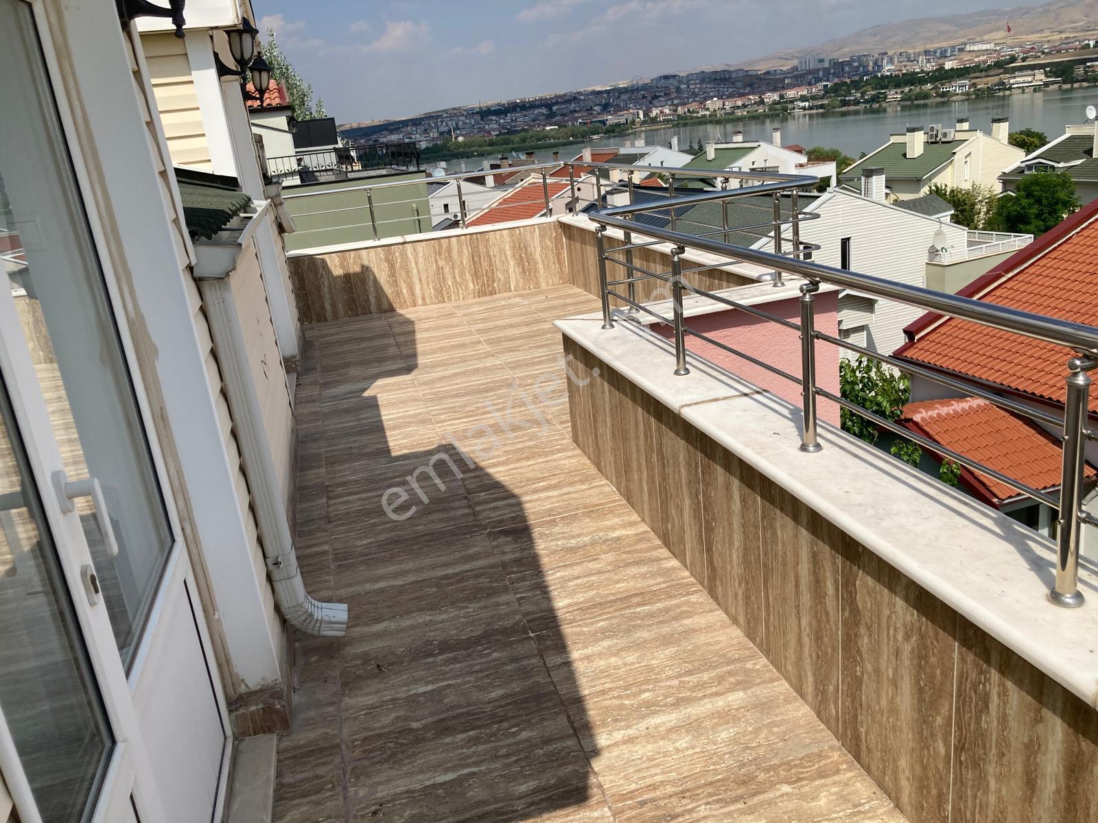 Mogan Gölü Manzaralı, Site İçinde, Sahibinden Satılık Villa - Görsel 4