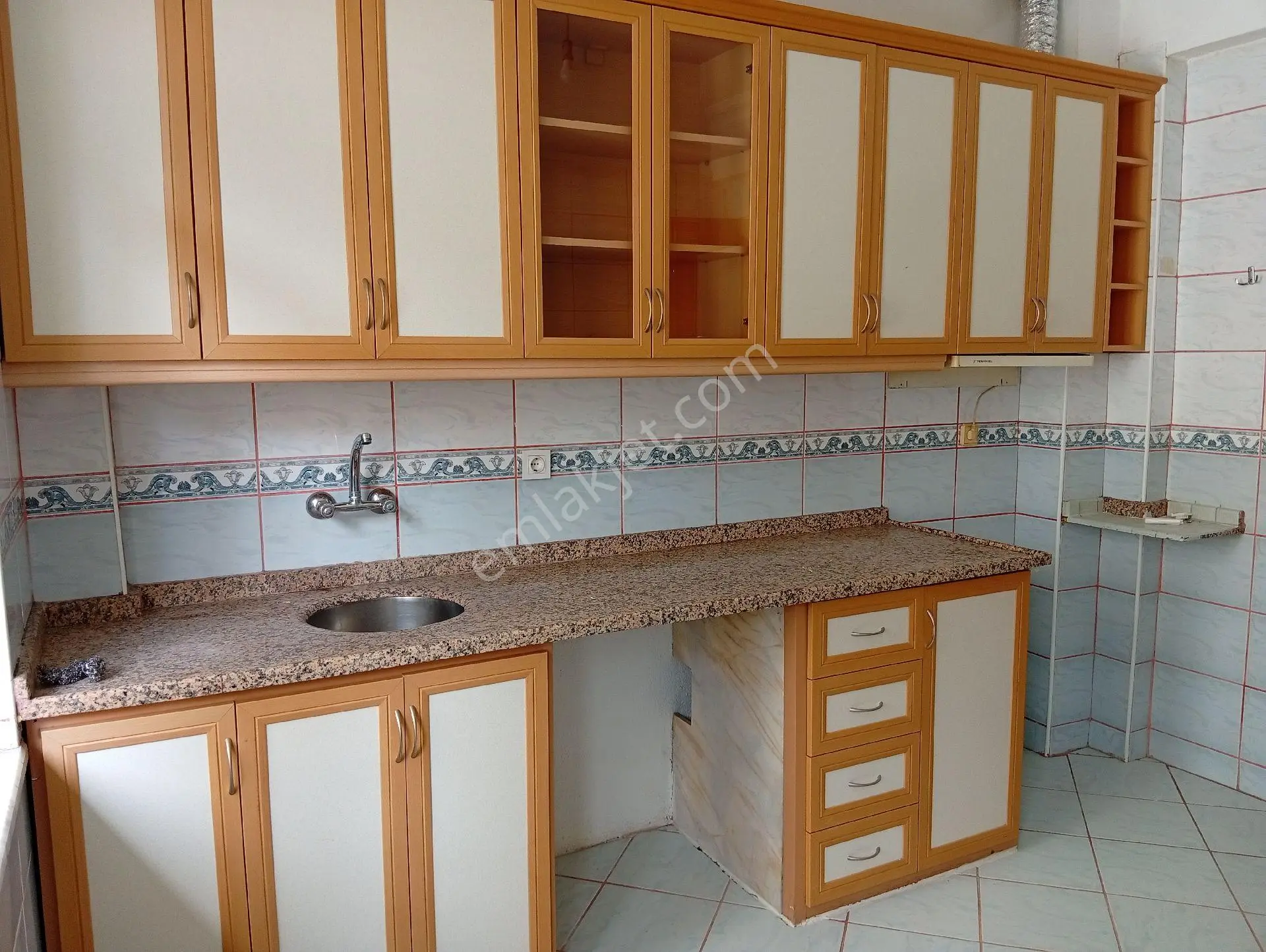 İdamax'tan Emek'te Ara Kat 3+1 Kiral