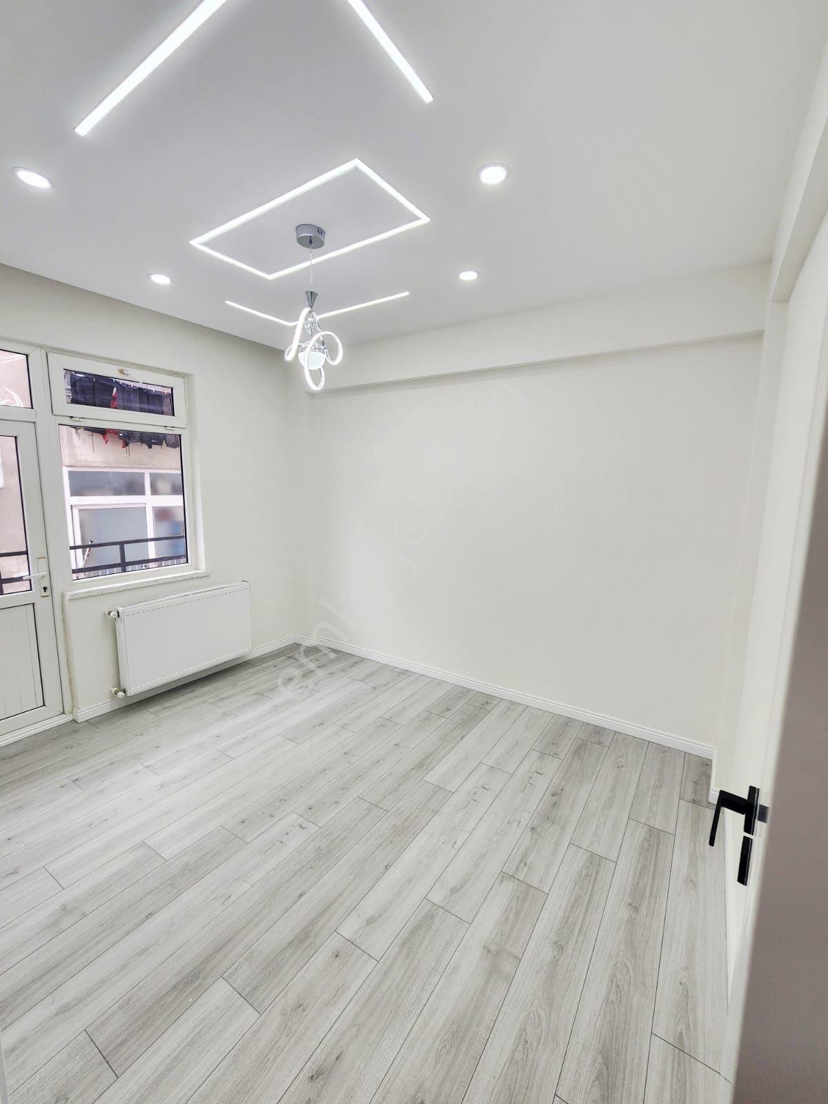 Furkan Emlak'tan Rasathane Mah.3+1 3.kat 130m2 Masrafsız Daire - Görsel 2