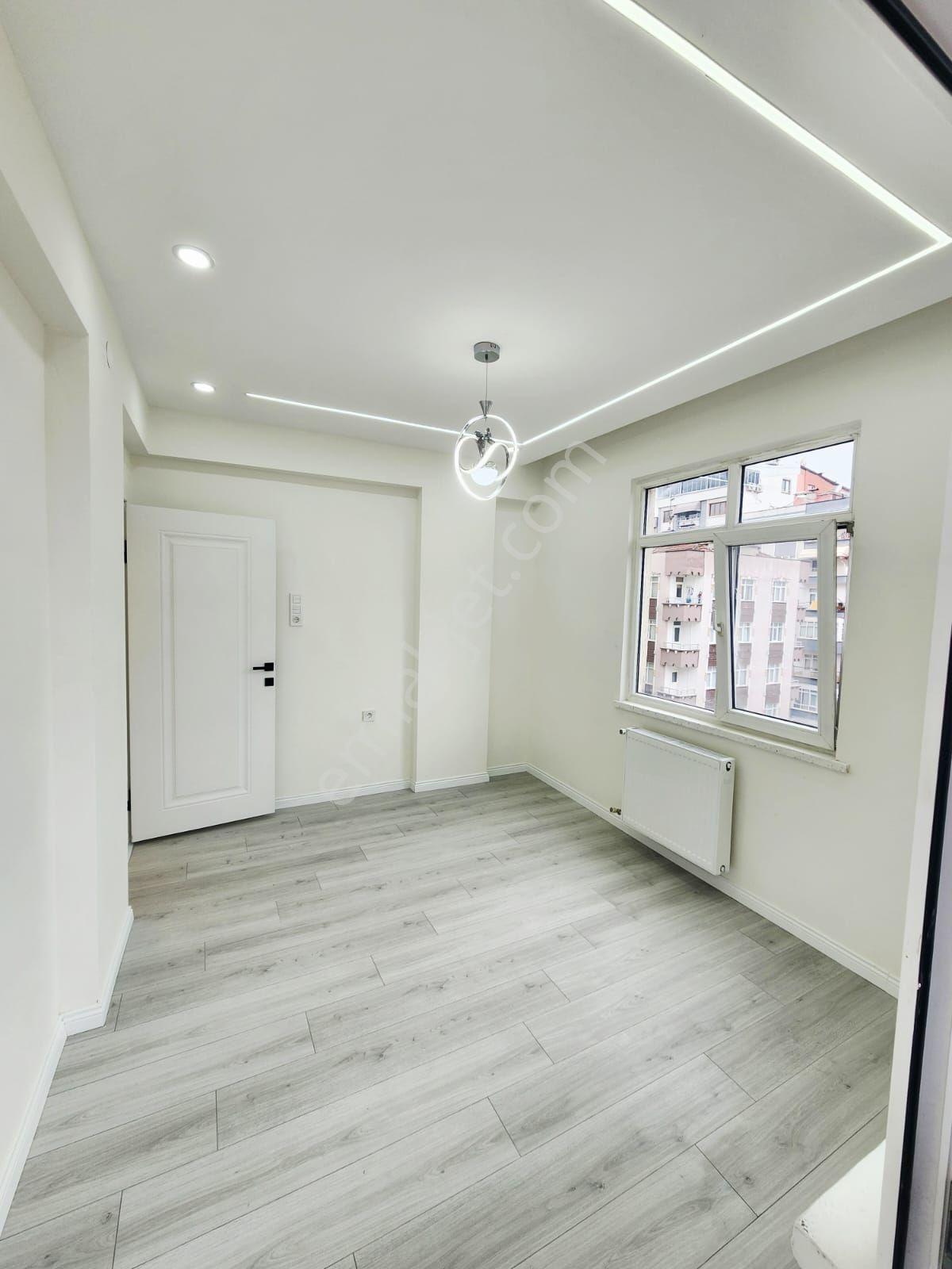 Furkan Emlak'tan Rasathane Mah.3+1 3.kat 130m2 Masrafsız Daire - Görsel 20
