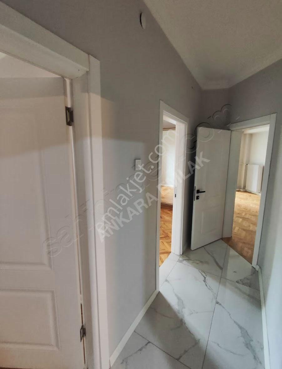 Ankara Emlak'tan Tunalı Da 2+1 Full Yapılı Geniş Kiralık Daire - Görsel 6