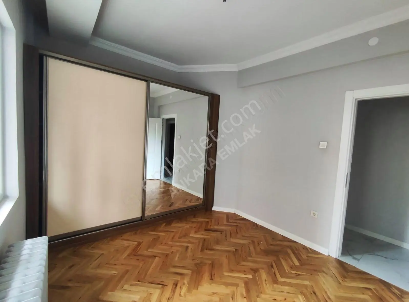 Ankara Emlak'tan Tunalı Da 2+1 Full Yapılı Geniş Kiralık Daire - Görsel 3