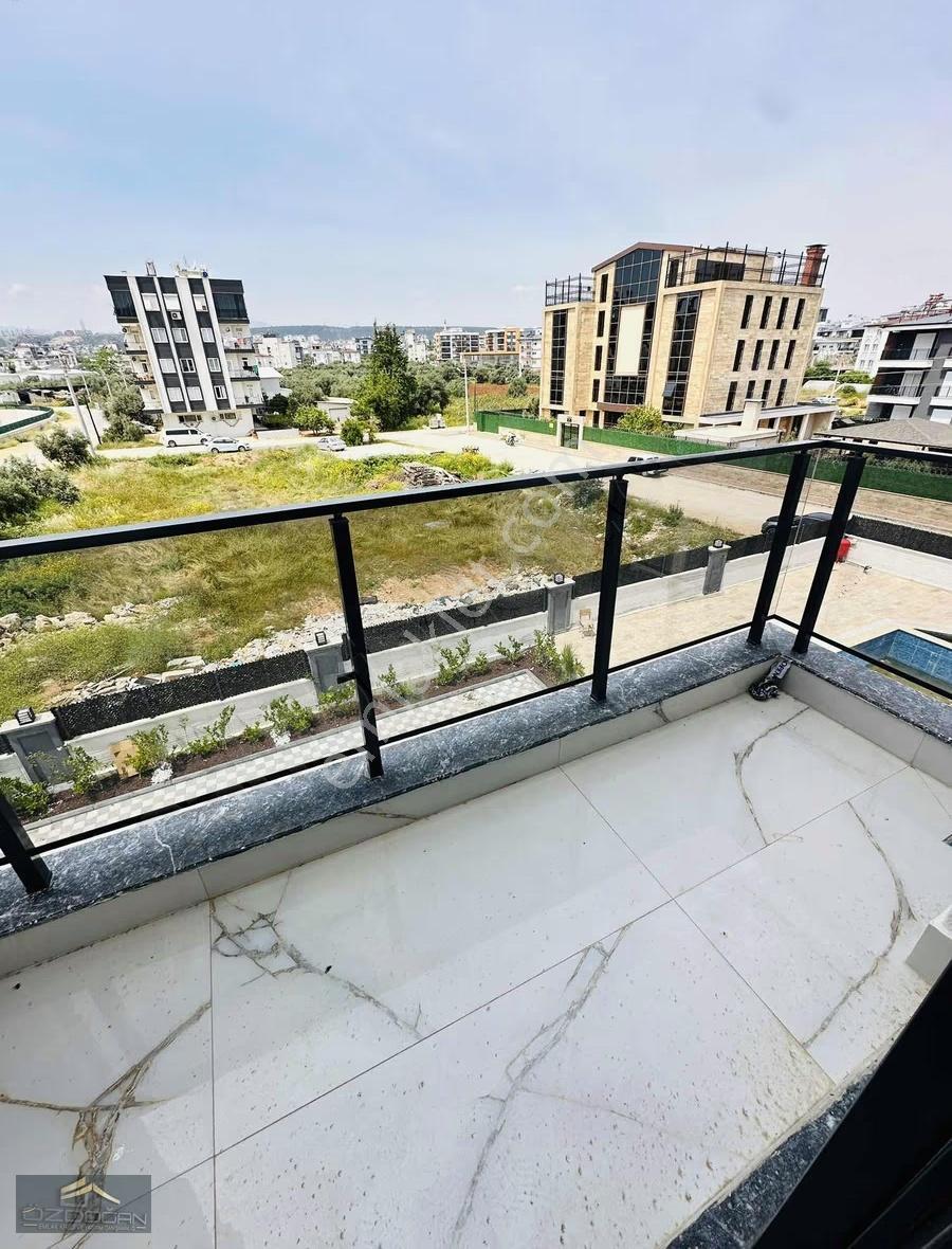 Ayanoğlun Da Havuzlu Site İçi 3+1 140m2 Ebeveyn Banlu Lüx Daire - Görsel 3
