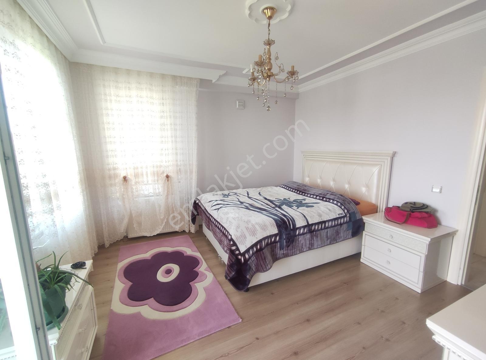Üniversite Civarı Siteiçi Ayçadan Satılık 5+1 Bahçeli Lüks Villa - Görsel 12