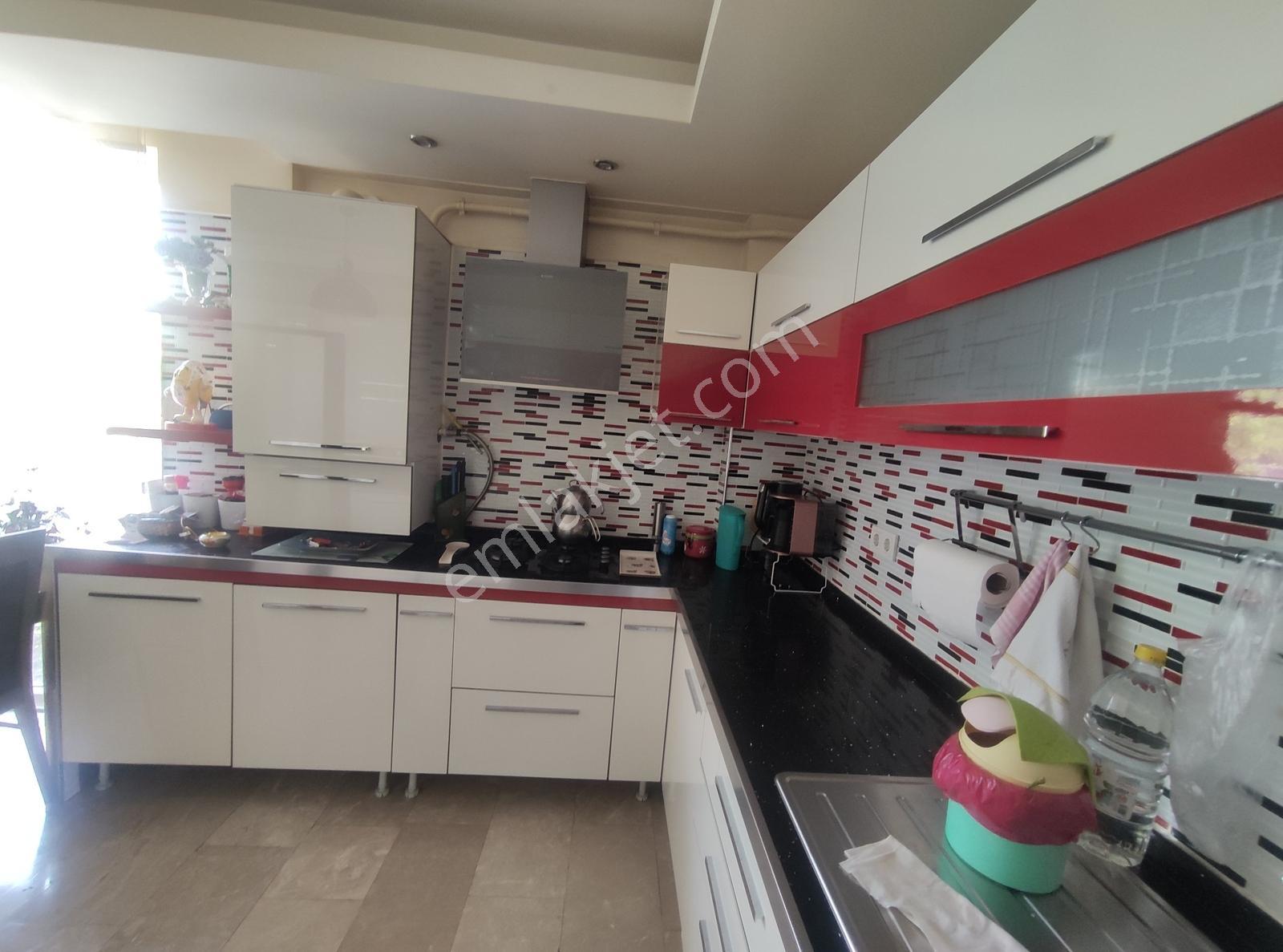Üniversite Civarı Siteiçi Ayçadan Satılık 5+1 Bahçeli Lüks Villa - Görsel 23