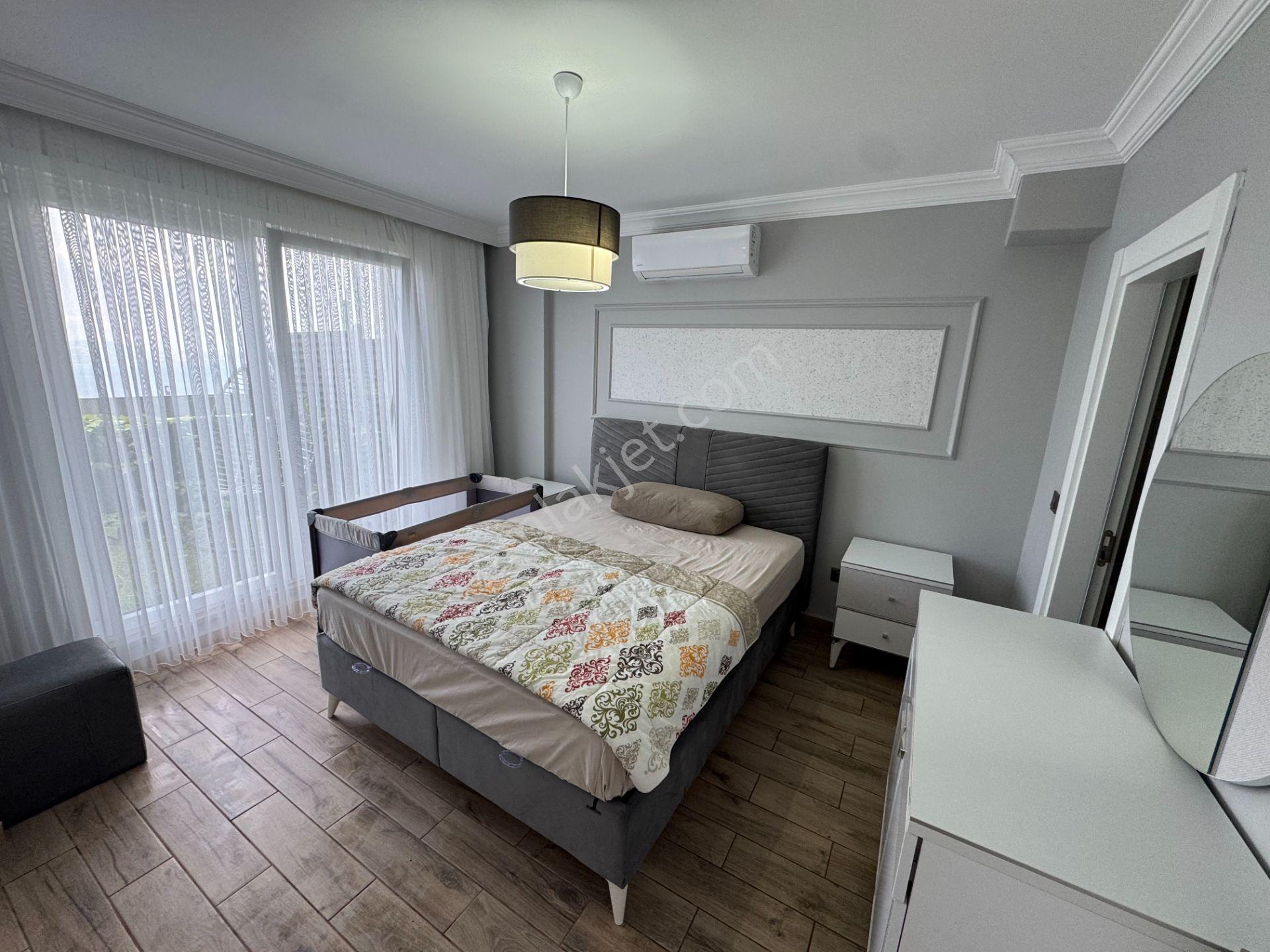 Sapanca Site İçinde Göl Manzaralı Satılık Villa.. - Görsel 17