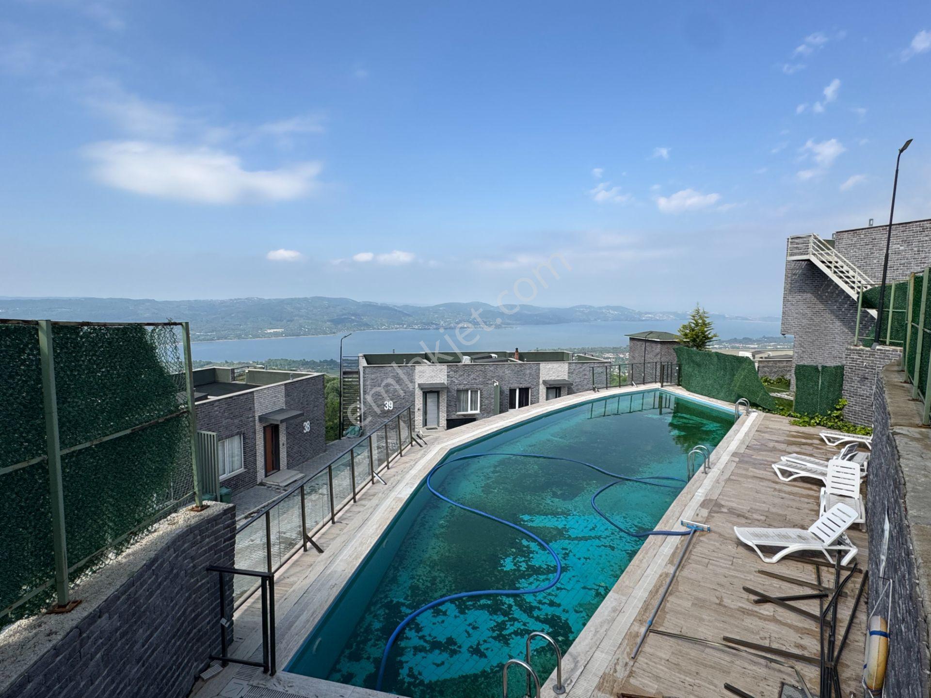 Sapanca Site İçinde Göl Manzaralı Satılık Villa.. - Görsel 14