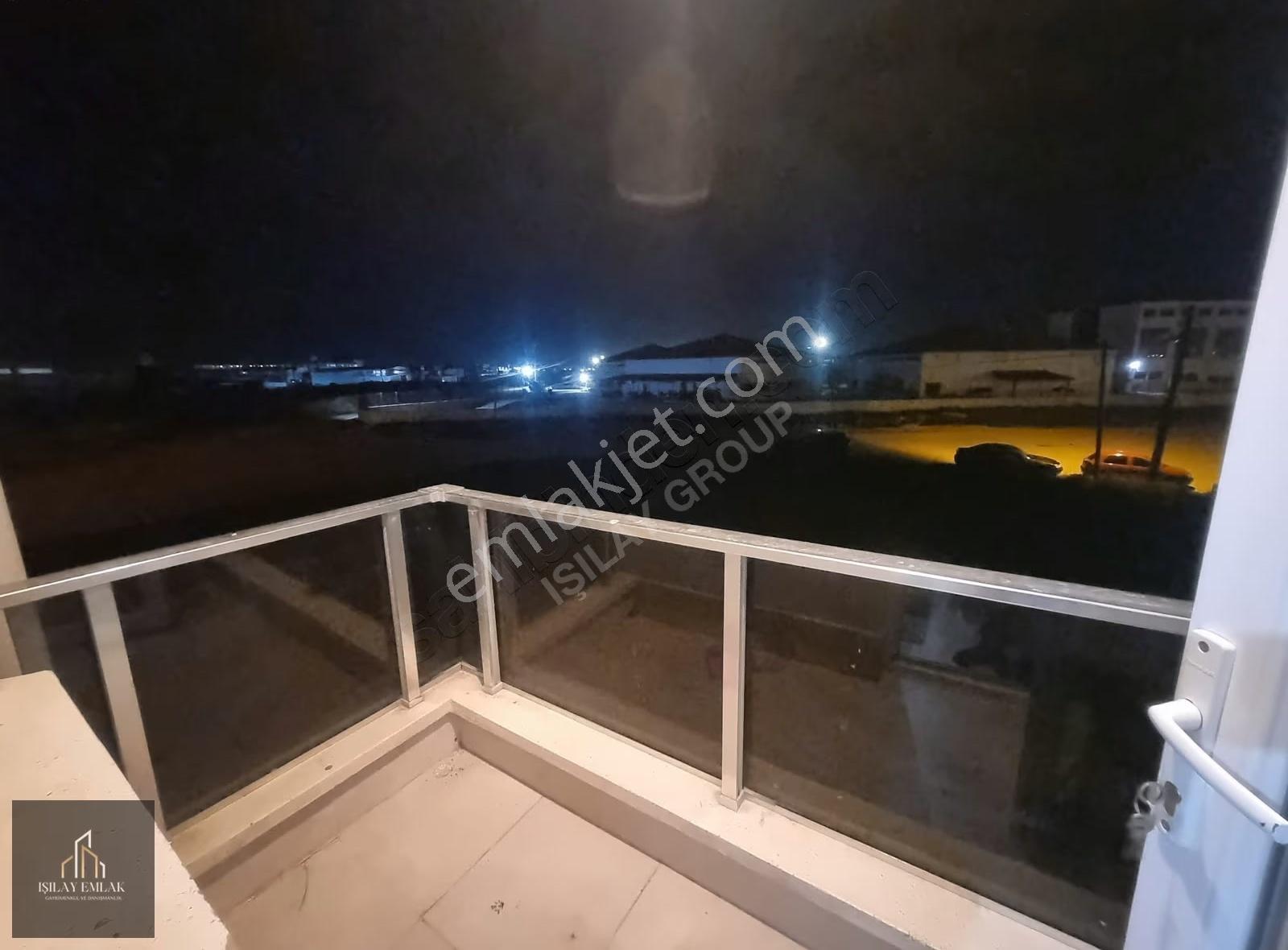 Afyon Erenler Mahallesi 2+0 Eşyalı Kiracılı Satılık Daire - Görsel 8