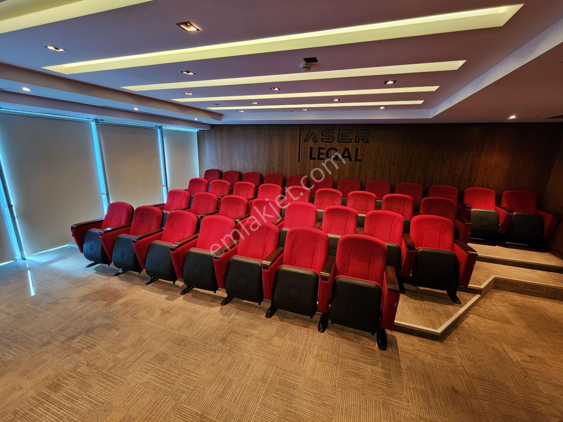 Mimari Tasarımıyla Hazır: Hukukçular Towers ’ta Seminer Salonlu Kiralık Vıp Ofis Katı - Görsel 12