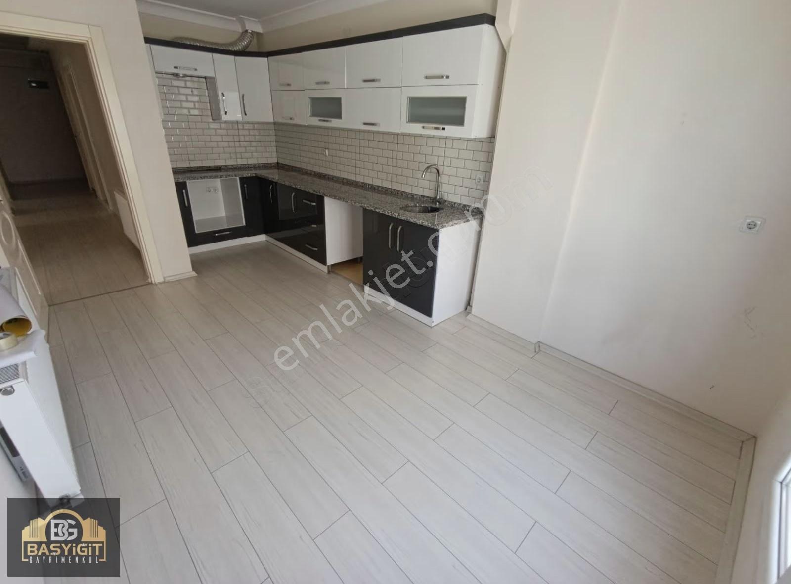 Reşat Bey Mh. 2+1, 110 M2, Yırcalı Okulu Karşısı Kiralık Daire - Görsel 4