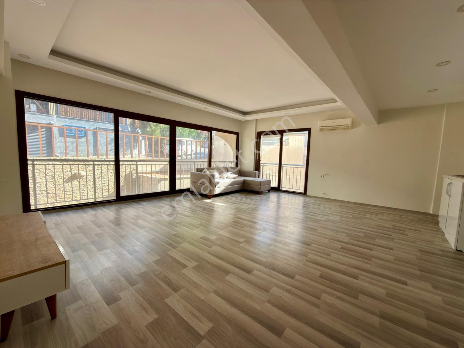 Kuşadası Marina Bölgesinde 1+1 Boş Kiralık Daire - Görsel 3