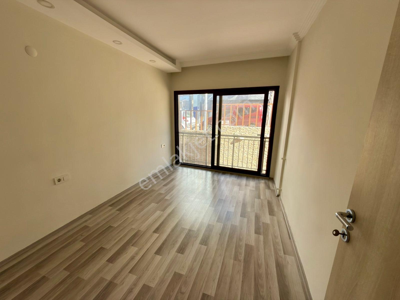 Kuşadası Marina Bölgesinde 1+1 Boş Kiralık Daire - Görsel 8