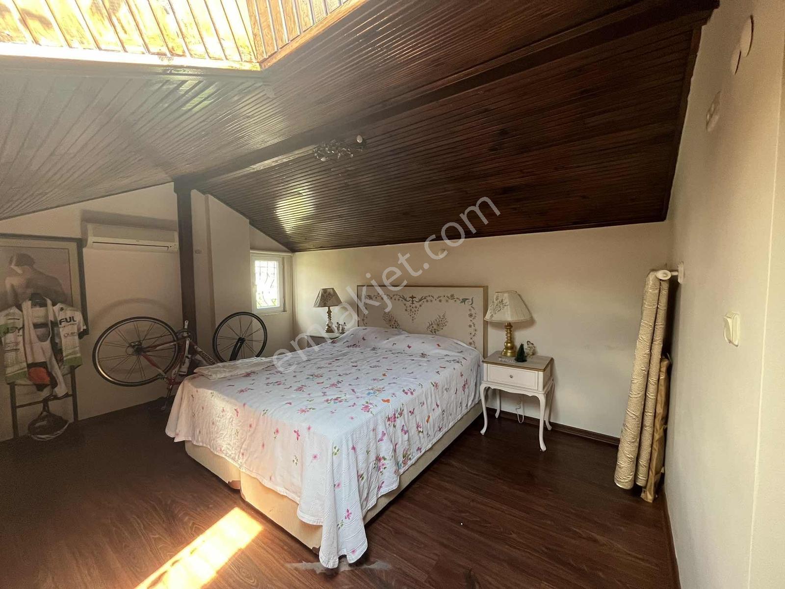 Fethiye Foça'da 600 M2 Arsa Paylı Satılık 6+1 Müstakil Villa - Görsel 6