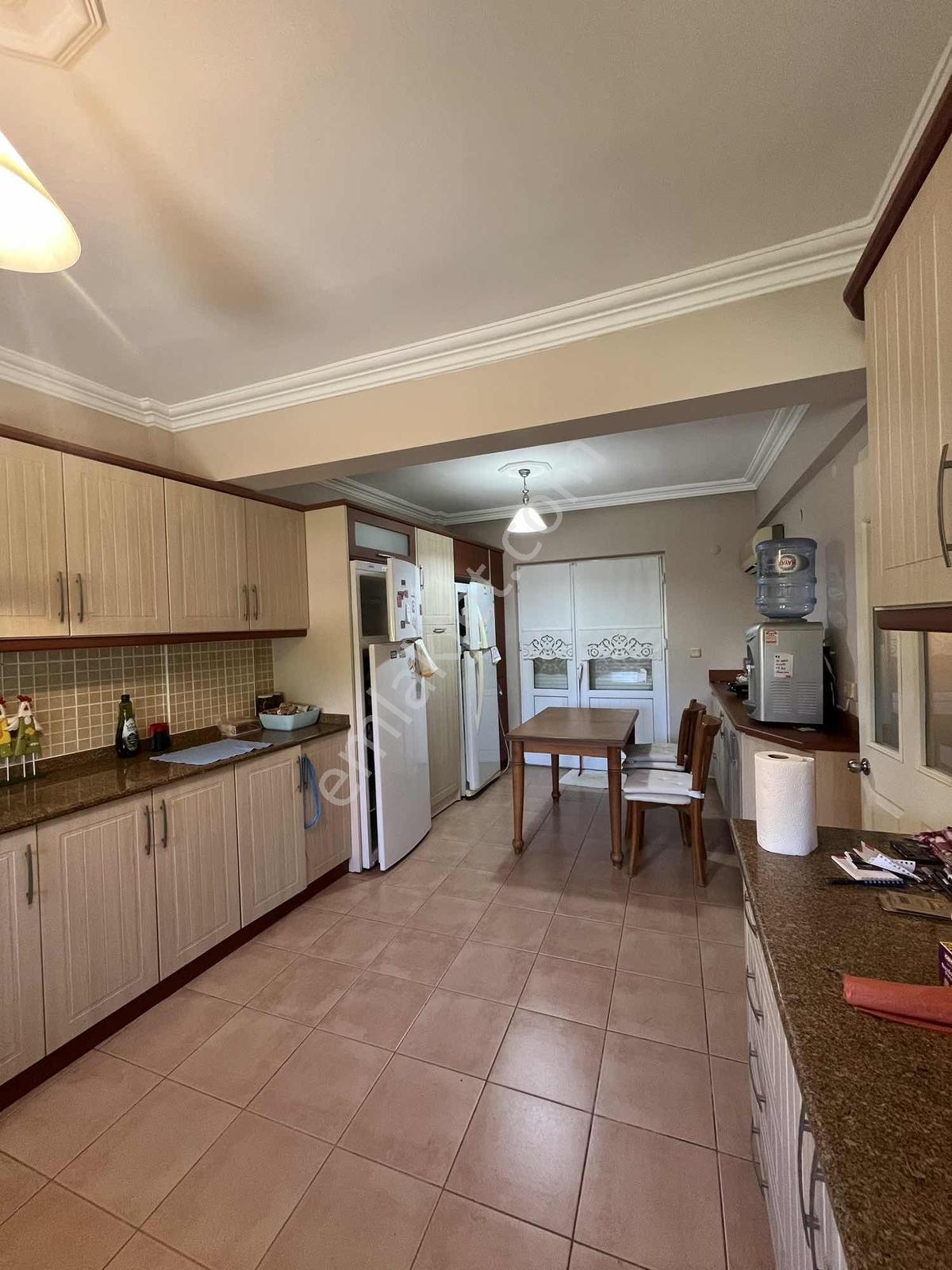 Fethiye Foça'da 600 M2 Arsa Paylı Satılık 6+1 Müstakil Villa - Görsel 24