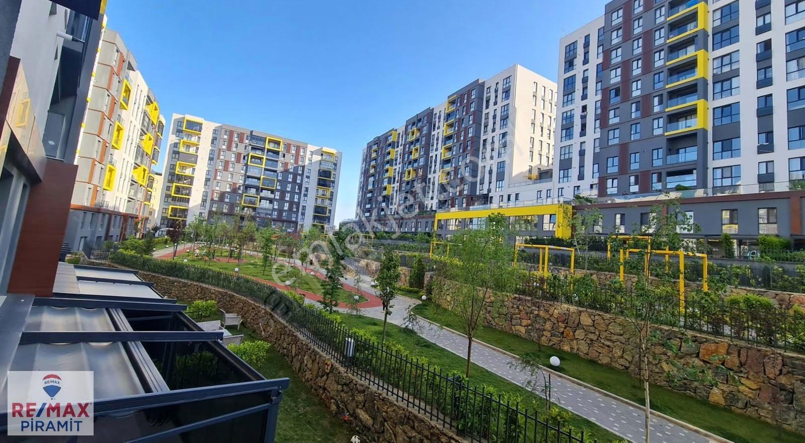 Optimum Sitesi 3+1 Bahçe Dubleksi + Metroya 10 Dakika